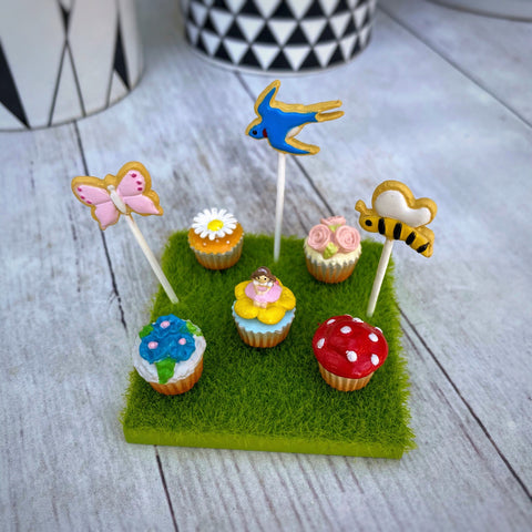 Re-Ment Fairytale Sweets #4 Thumbelina Cupcakes